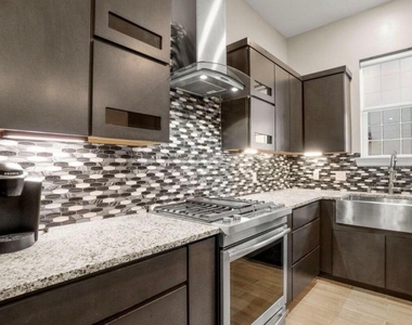 313 Vin Raliuga Court - Photo Thumbnail 7