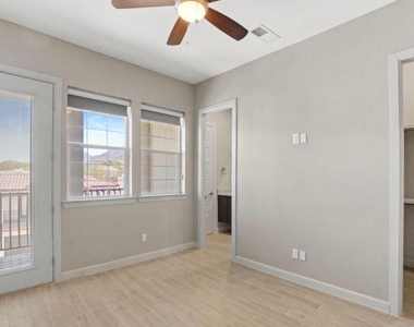 313 Vin Raliuga Court - Photo Thumbnail 13