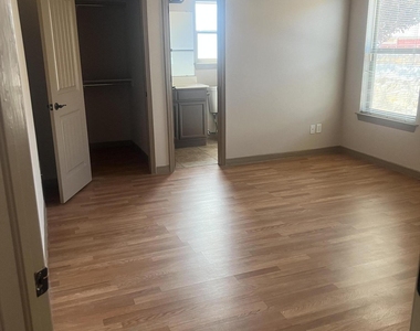 14236 Poets Rock Lane - Photo Thumbnail 11