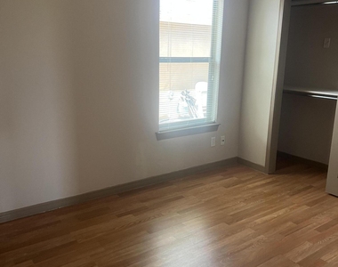 14236 Poets Rock Lane - Photo Thumbnail 10