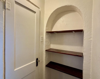 7404 Franklin Drive - Photo Thumbnail 7