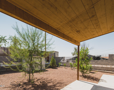326 Coates Drive - Photo Thumbnail 21