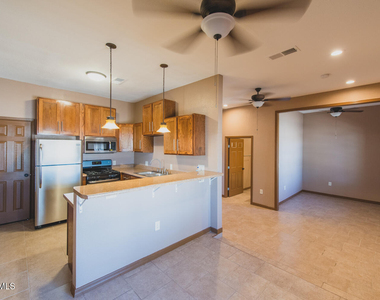 326 Coates Drive - Photo Thumbnail 13