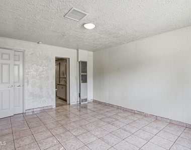 6115 Tesuque Drive - Photo Thumbnail 15
