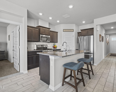 6170 Hidden Passage Avenue - Photo Thumbnail 7