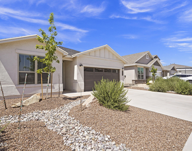 6170 Hidden Passage Avenue - Photo Thumbnail 2