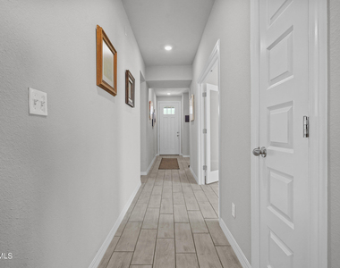 6170 Hidden Passage Avenue - Photo Thumbnail 10