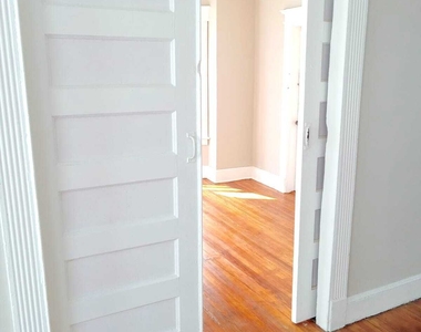 121 Lounsbury Street - Photo Thumbnail 5