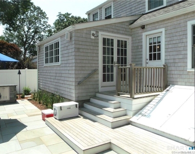 8 Lawson Drive - Photo Thumbnail 11