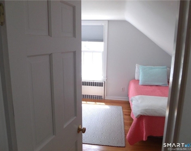 8 Lawson Drive - Photo Thumbnail 25