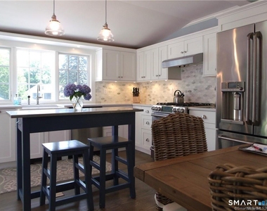 8 Lawson Drive - Photo Thumbnail 7