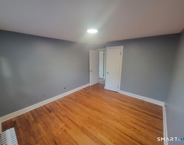 307 Hill Street - Photo Thumbnail 8