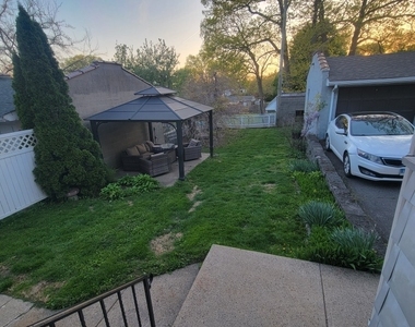307 Hill Street - Photo Thumbnail 11