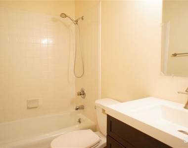 37 Ferris Avenue - Photo Thumbnail 5