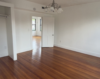 72 Cedar Street - Photo Thumbnail 9