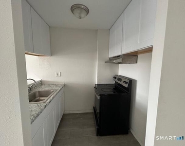 40-2 Prospect Avenue - Photo Thumbnail 8
