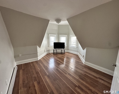 76-78 Sanford Avenue - Photo Thumbnail 5