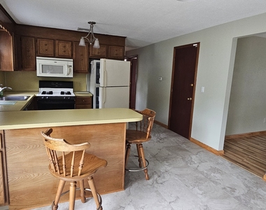 14 Cadwell Court - Photo Thumbnail 5