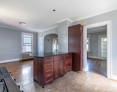 430 Blohm Street - Photo Thumbnail 10