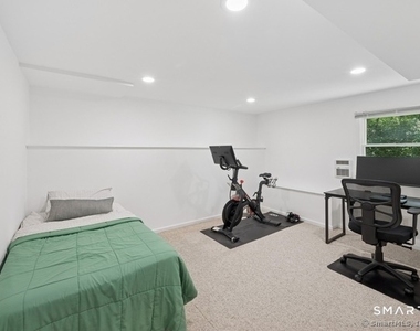 88 Edward Place - Photo Thumbnail 30