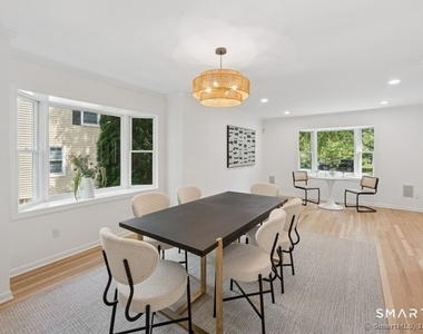 88 Edward Place - Photo Thumbnail 4