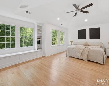 88 Edward Place - Photo Thumbnail 20