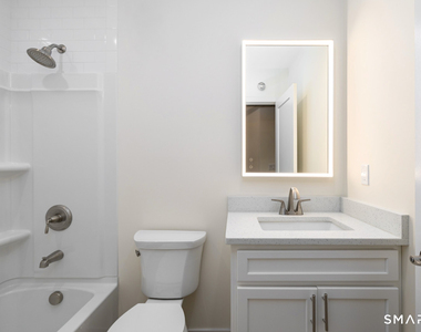 584 Main Street - Photo Thumbnail 1