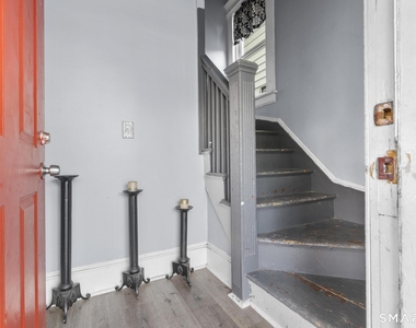 565 Carroll Avenue - Photo Thumbnail 1