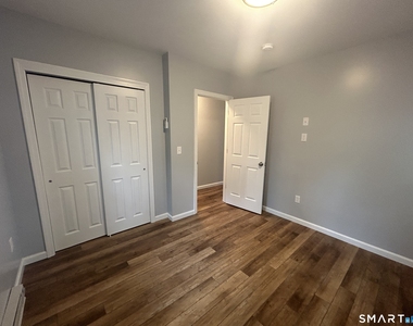 81 Silver Lake Shore Road - Photo Thumbnail 9