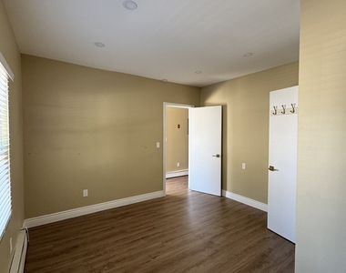156 Wolcott Street - Photo Thumbnail 9