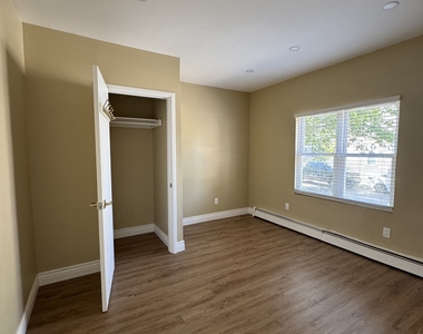 156 Wolcott Street - Photo Thumbnail 11