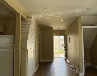 156 Wolcott Street - Photo Thumbnail 7