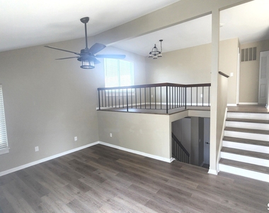 55 Peddlars Drive - Photo Thumbnail 4
