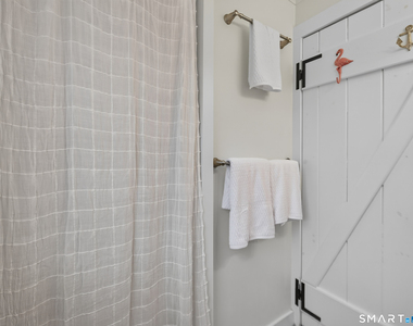 84 Waterside Lane - Photo Thumbnail 10