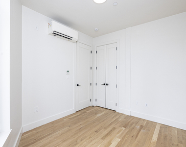 899 Fulton St - Photo Thumbnail 7
