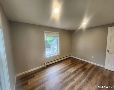 226 West Main Street - Photo Thumbnail 14