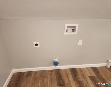 226 West Main Street - Photo Thumbnail 10
