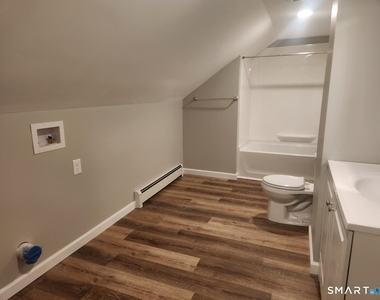 226 West Main Street - Photo Thumbnail 7