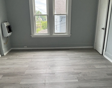 416 Mill Street - Photo Thumbnail 9