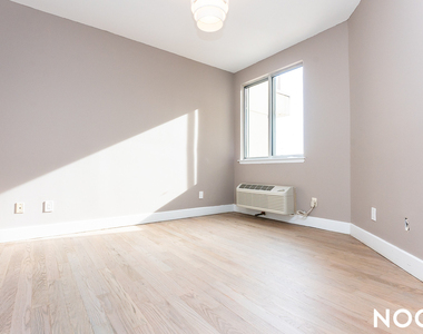 756 Myrtle Ave - Photo Thumbnail 8