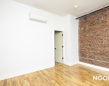 57 Grove St - Photo Thumbnail 8
