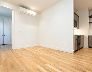 899 Fulton St - Photo Thumbnail 8