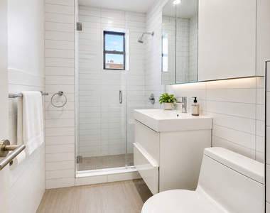 25 West 44th Street - Photo Thumbnail 5