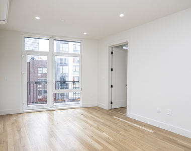 899 Fulton St - Photo Thumbnail 10