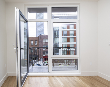 899 Fulton St - Photo Thumbnail 13