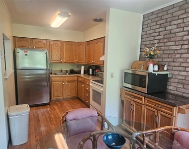 5082 Sanlin Dr - Photo Thumbnail 4