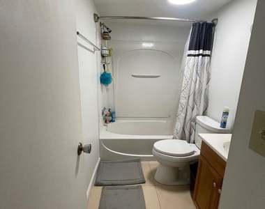 5082 Sanlin Dr - Photo Thumbnail 8