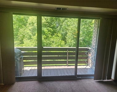 5082 Sanlin Dr - Photo Thumbnail 5
