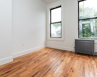 88 Menahan St - Photo Thumbnail 8