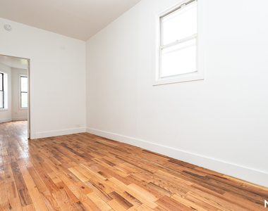 88 Menahan St - Photo Thumbnail 13